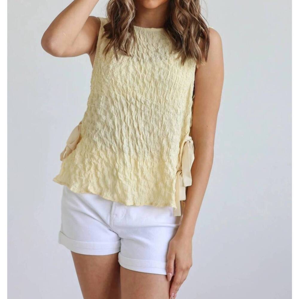 NEW &MERCI soleil side-tie crinkle tank in yellow
